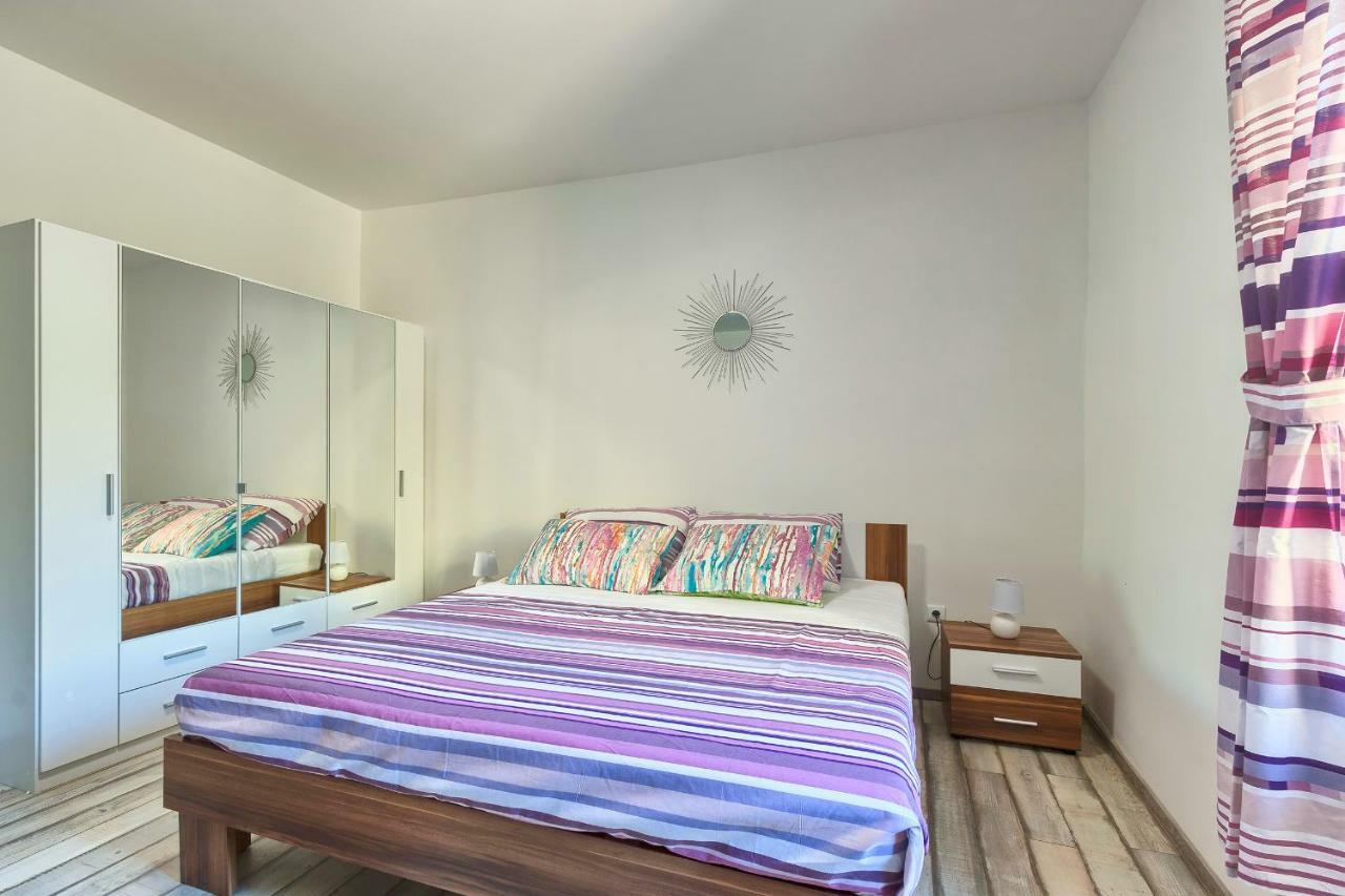 Apartment Amfiteatar Moris Pula Exteriér fotografie